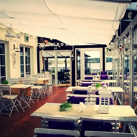 Mazurski Dworek 3* Mikołajki